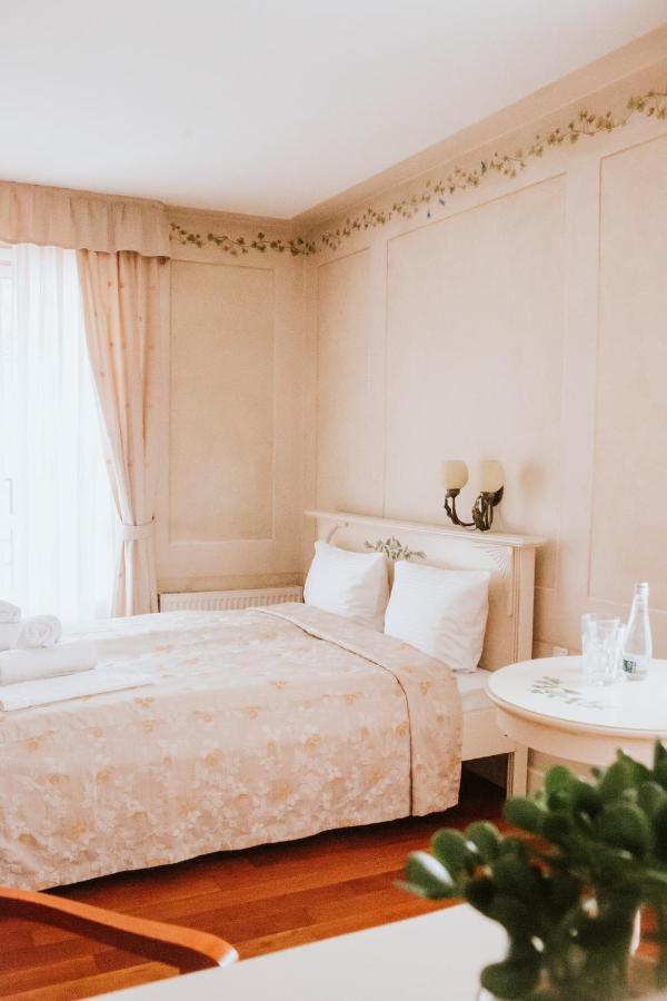 Villa Toscana Warszawa Esterno foto