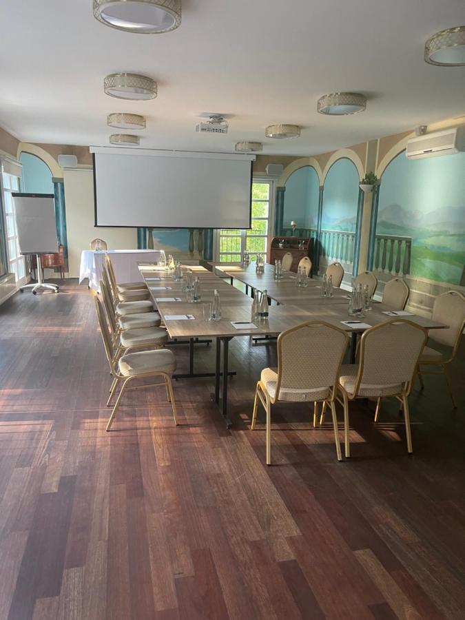 Villa Toscana Warszawa Esterno foto