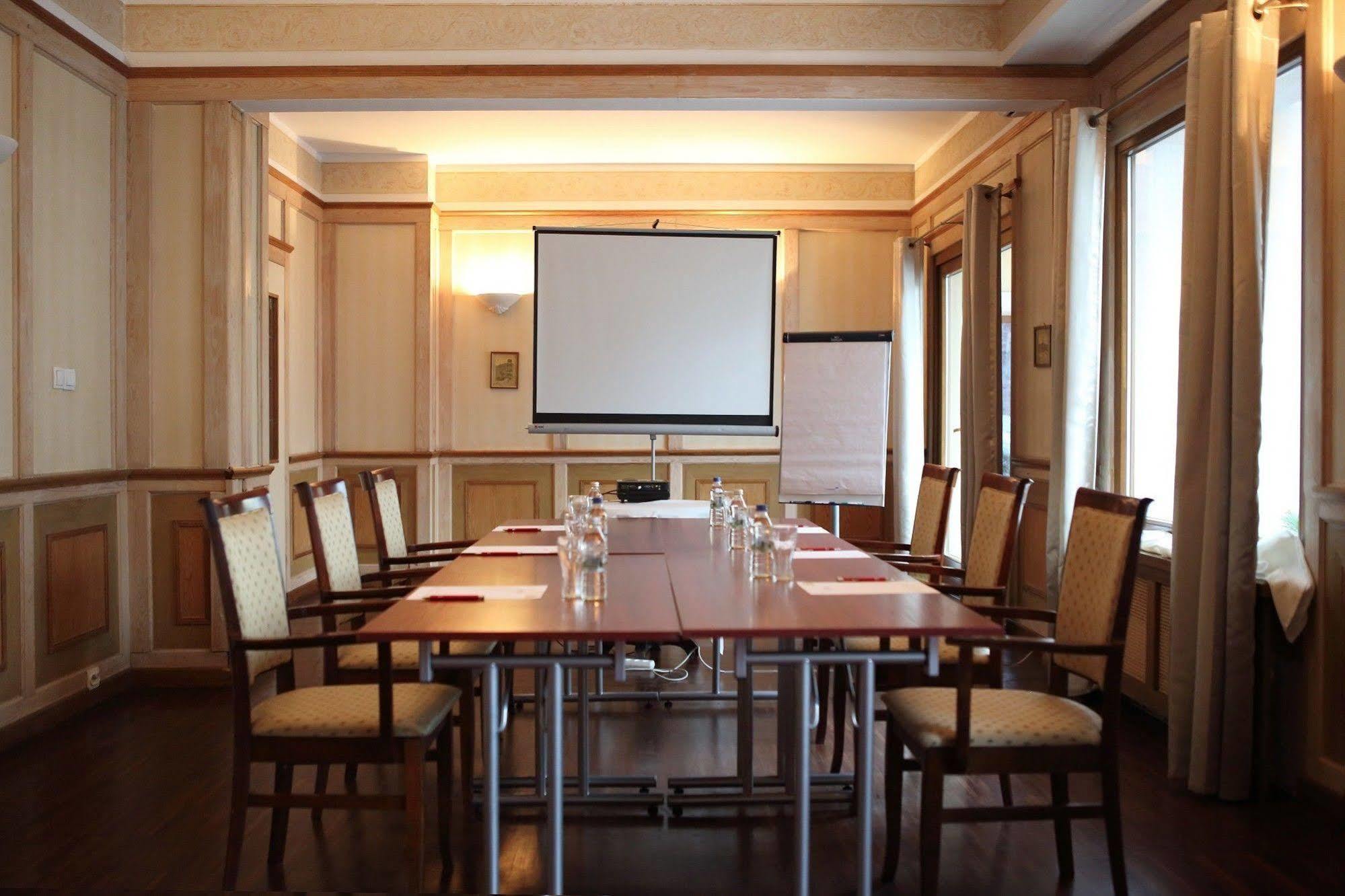 Villa Toscana Warszawa Esterno foto