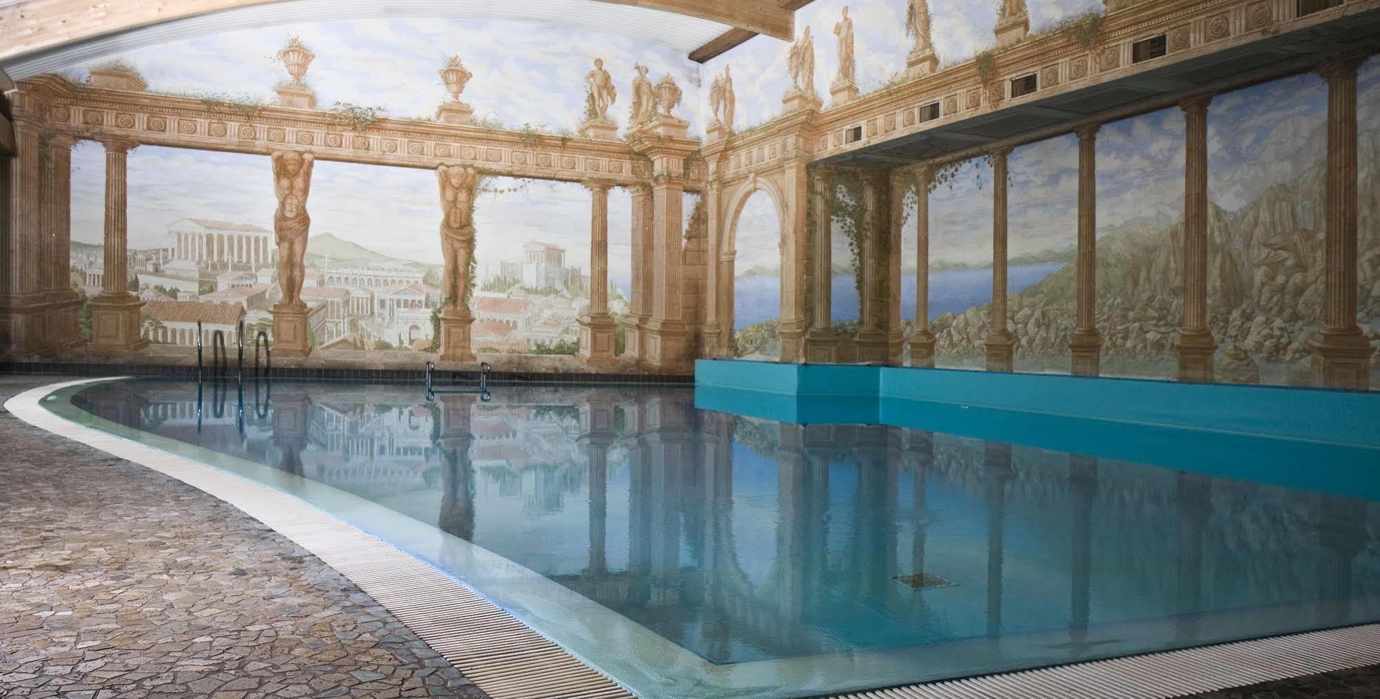 Villa Toscana Warszawa Esterno foto