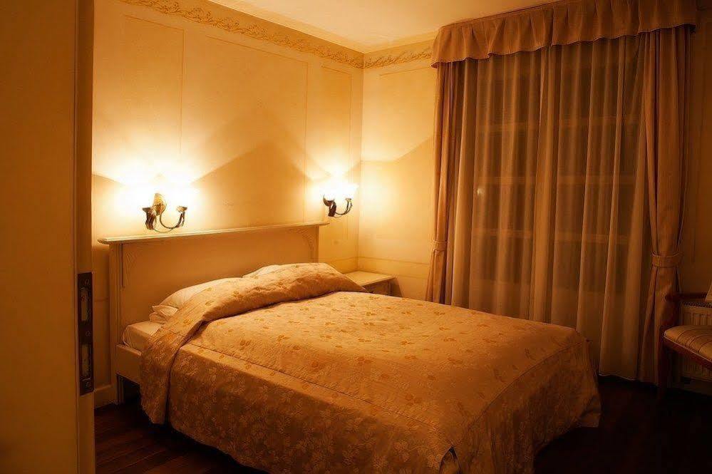 Villa Toscana Warszawa Esterno foto